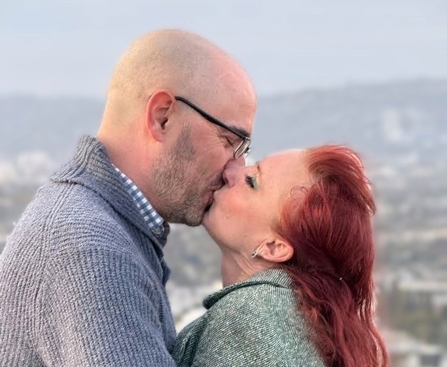 The kiss at Baldwin Hills Overlook